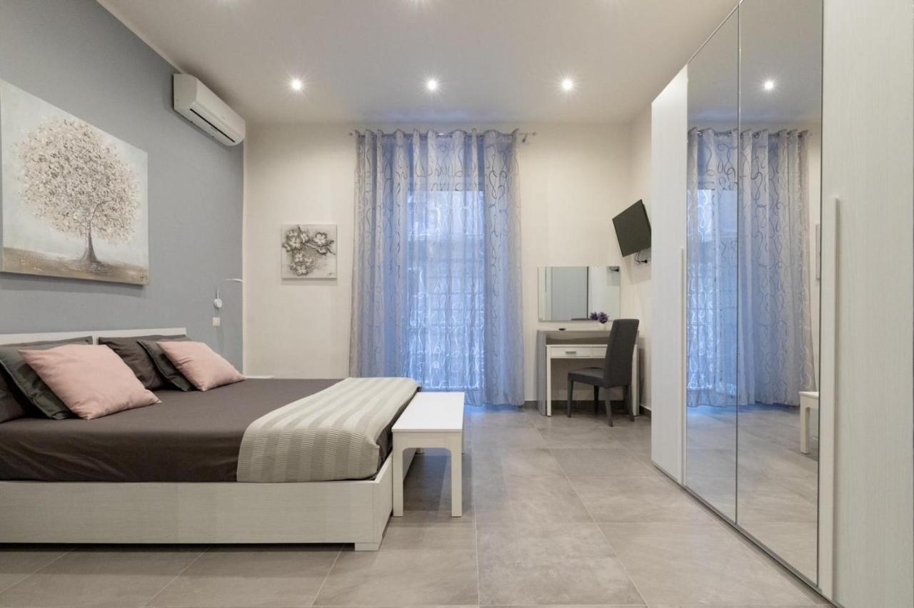 Dante Square Apartment เนเปิลส์ ภายนอก รูปภาพ