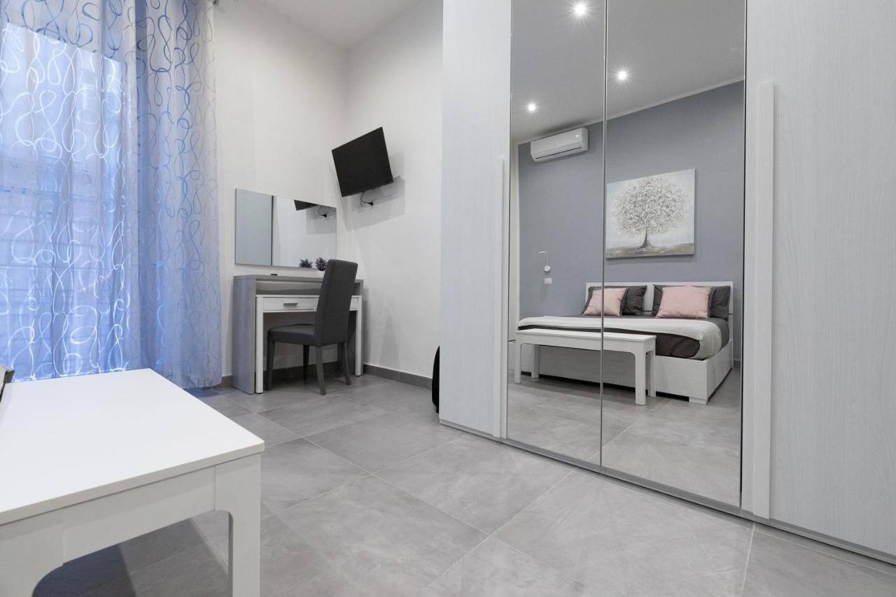 Dante Square Apartment เนเปิลส์ ภายนอก รูปภาพ