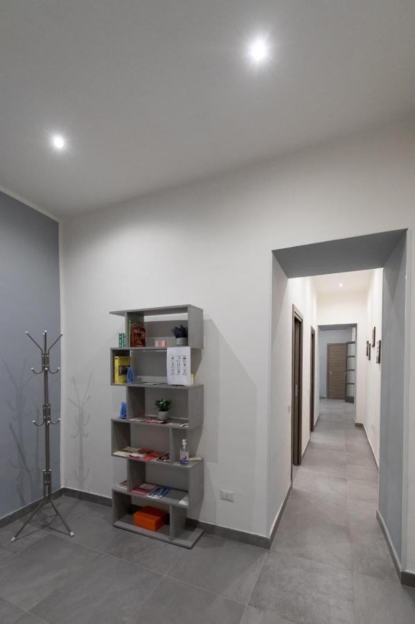 Dante Square Apartment เนเปิลส์ ภายนอก รูปภาพ